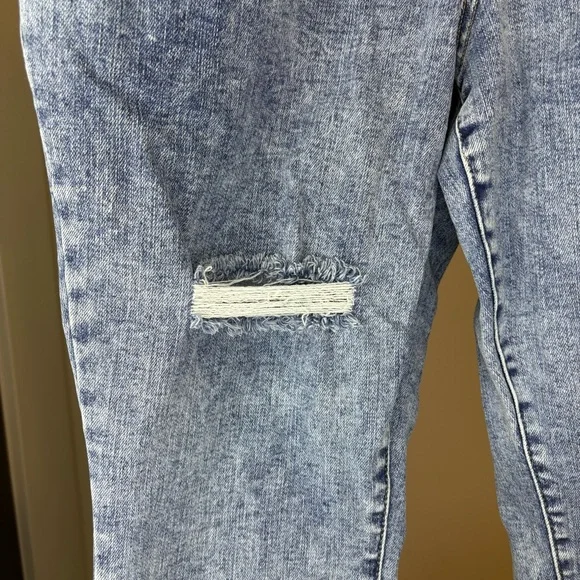 Judy Blue Distressed Raw Hem Skinny Fit Jeans Size 14W - Picture 6 of 12